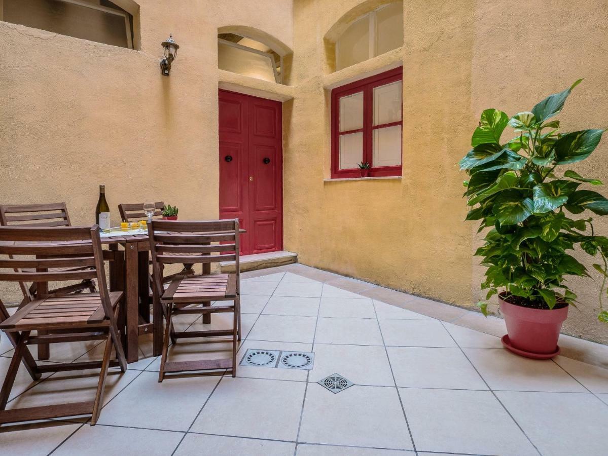 Valletta Main Street Apartment Экстерьер фото