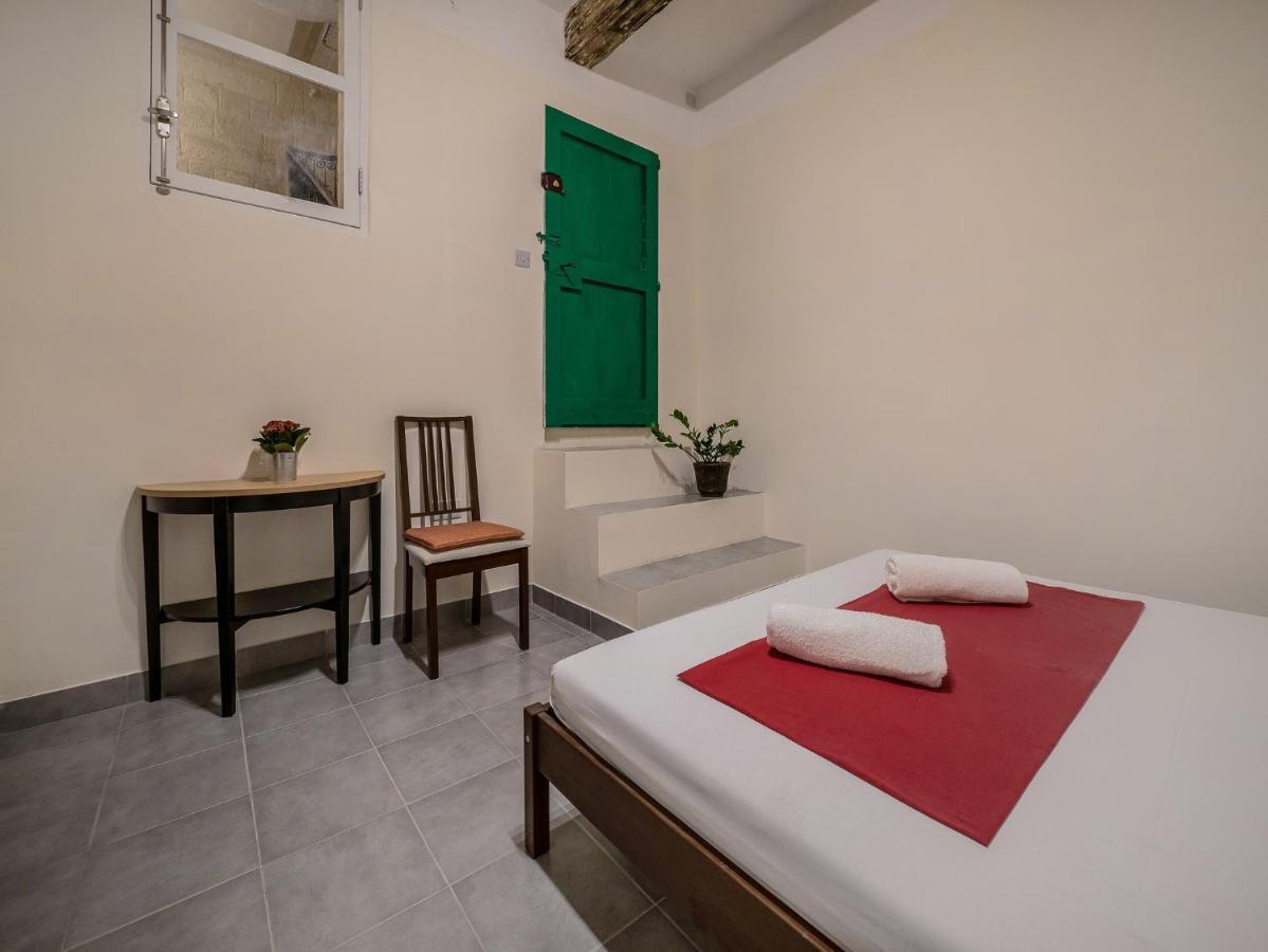 Valletta Main Street Apartment Экстерьер фото